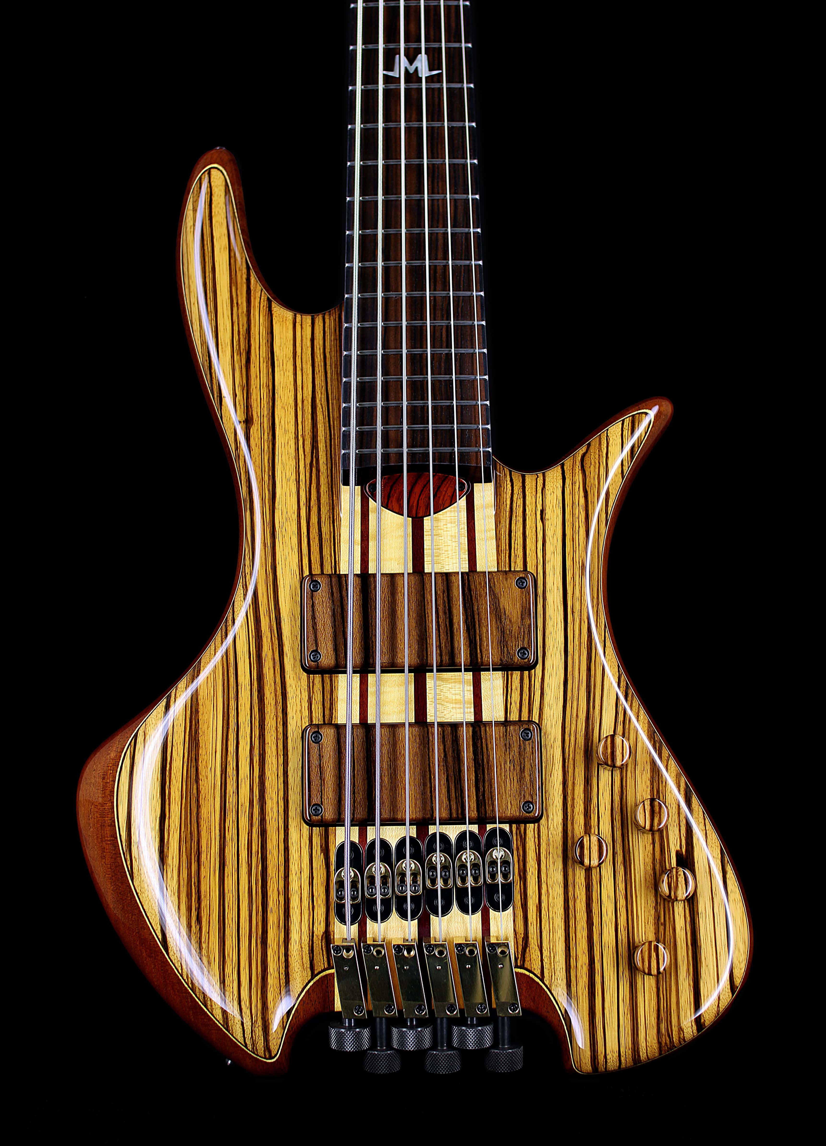 6-string basses by Daniel Fernández LUTHIER - Headless Basses